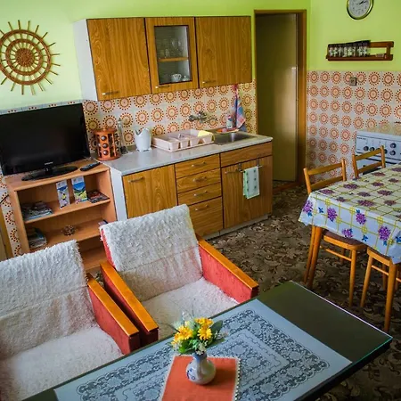 Apartman Strba *